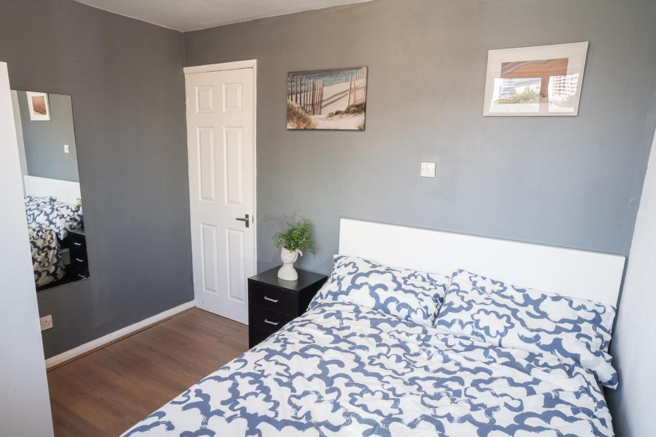 Olympic Apartment - Stratford Лондон Экстерьер фото
