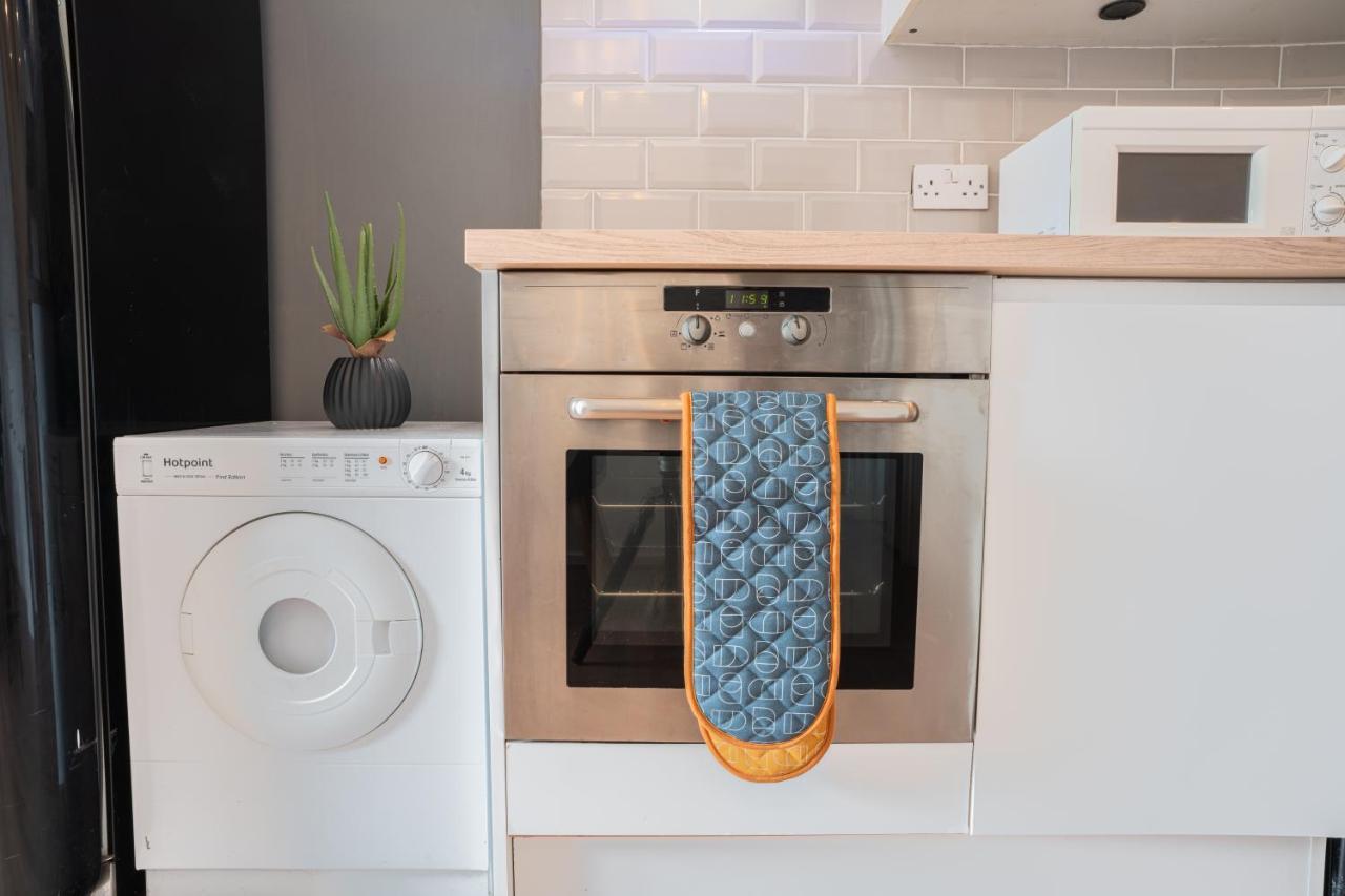 Olympic Apartment - Stratford Лондон Экстерьер фото