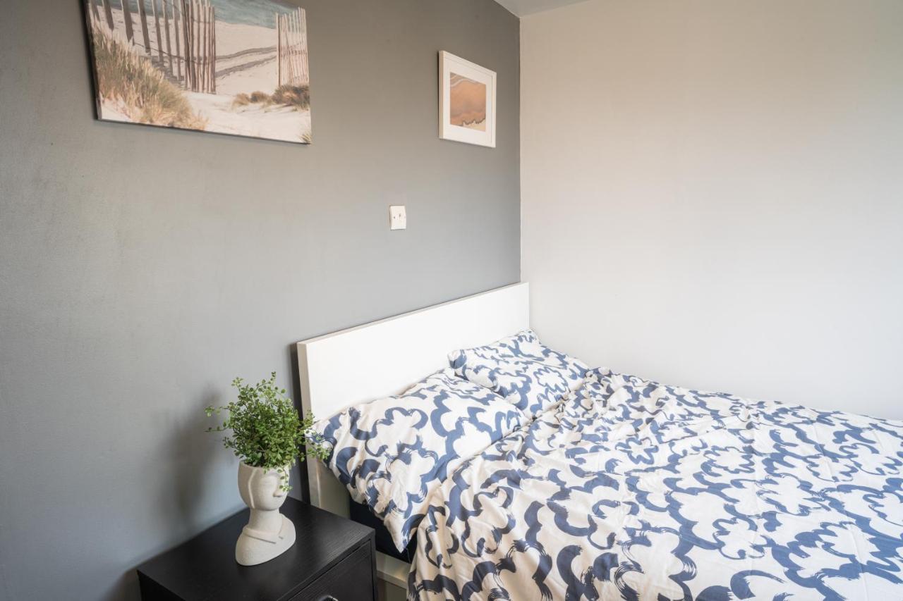 Olympic Apartment - Stratford Лондон Экстерьер фото